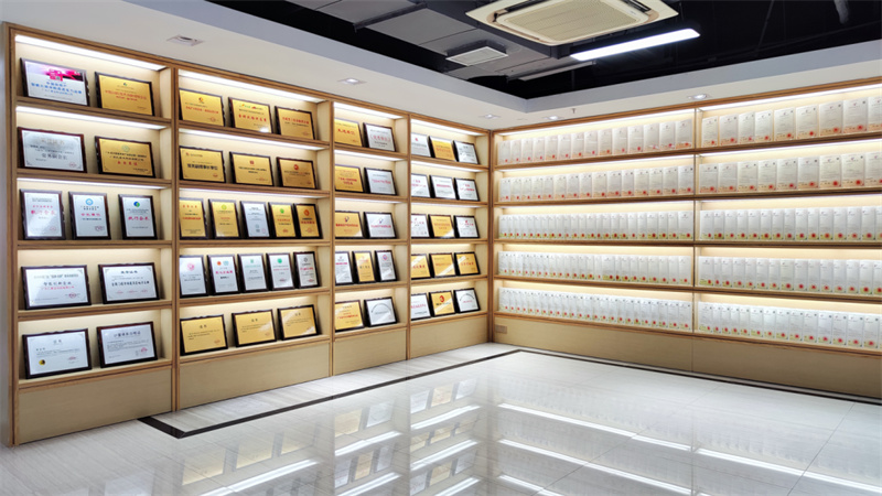 1686798599880258.jpg 640 (1).jpg